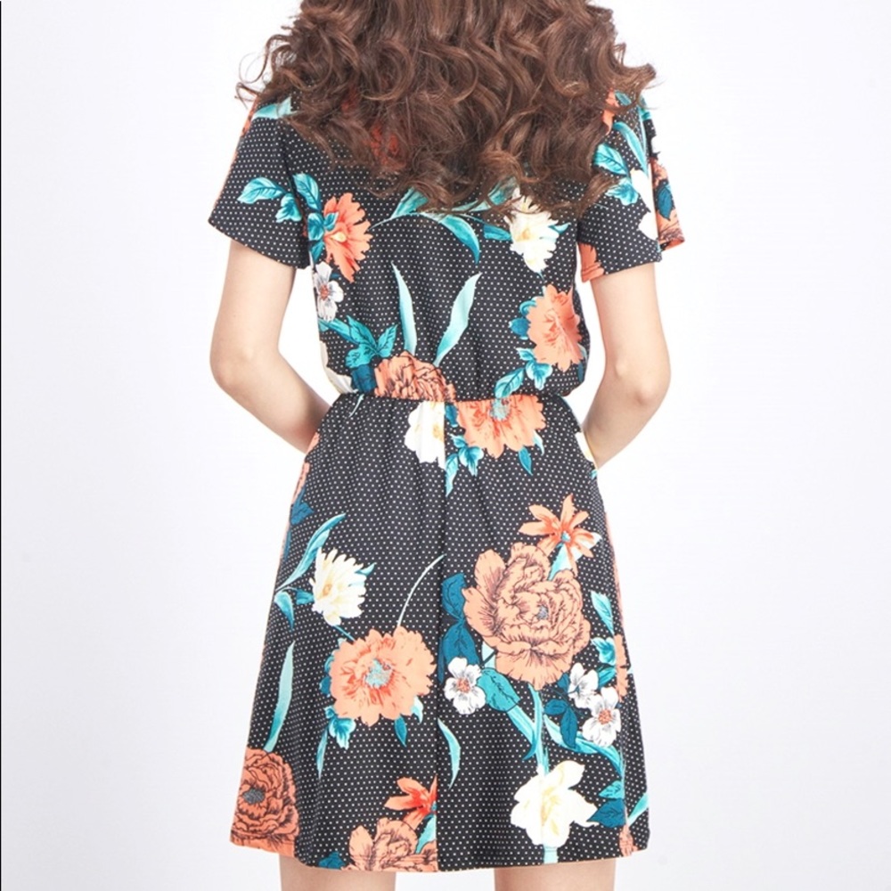 French Grey Women’s Floral Shift Dress - Picture 5 of 8